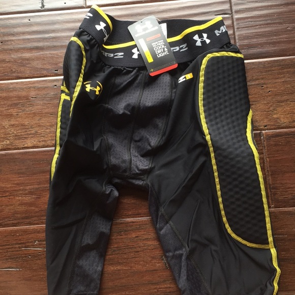 NWT UA compression hot gear series - Picture 6 of 8